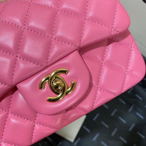 シャネルバッグレプリカ内部構造